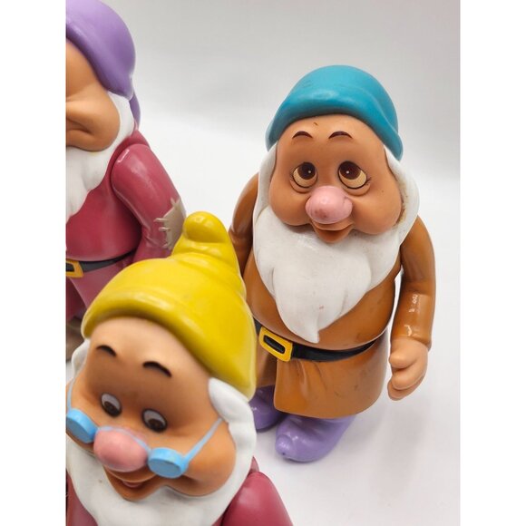 Vintage Disney Snow White & The Seven Dwarfs Figurines Poseable - Picture 5 of 8